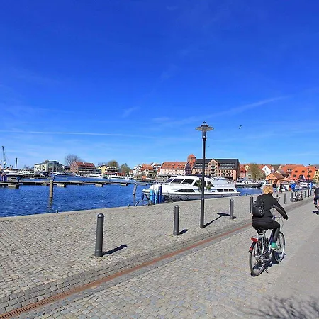 Apartment Ferienwohnung Mit Zwei Schlafzimmern Waren See 9541 Waren (Müritz)